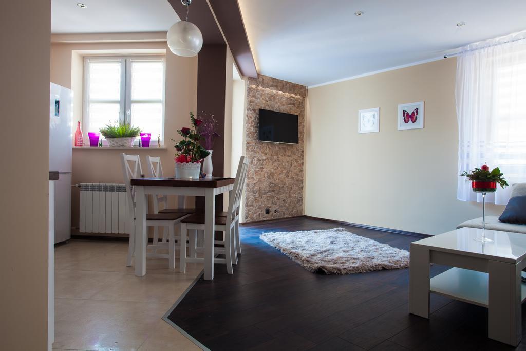 Belweder Apartment นาเวงชูฟ ภายนอก รูปภาพ